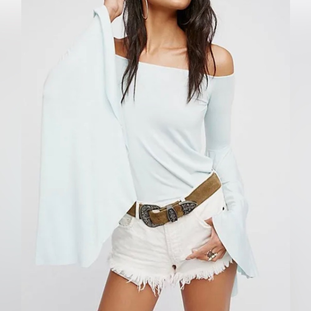 We The Free “Bird of Paradise” Mint Green Off Shoulder Bell Sleeve M